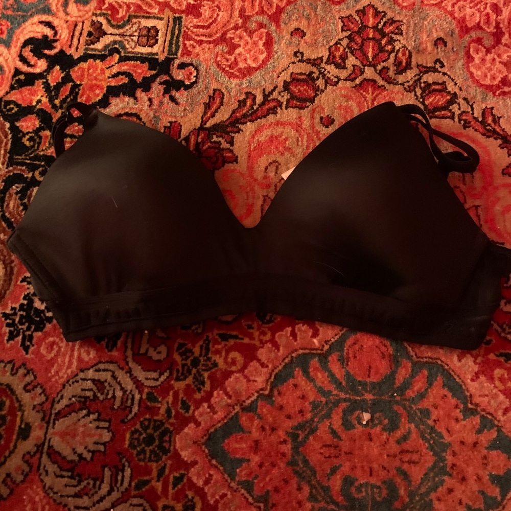 black victoria secret bra